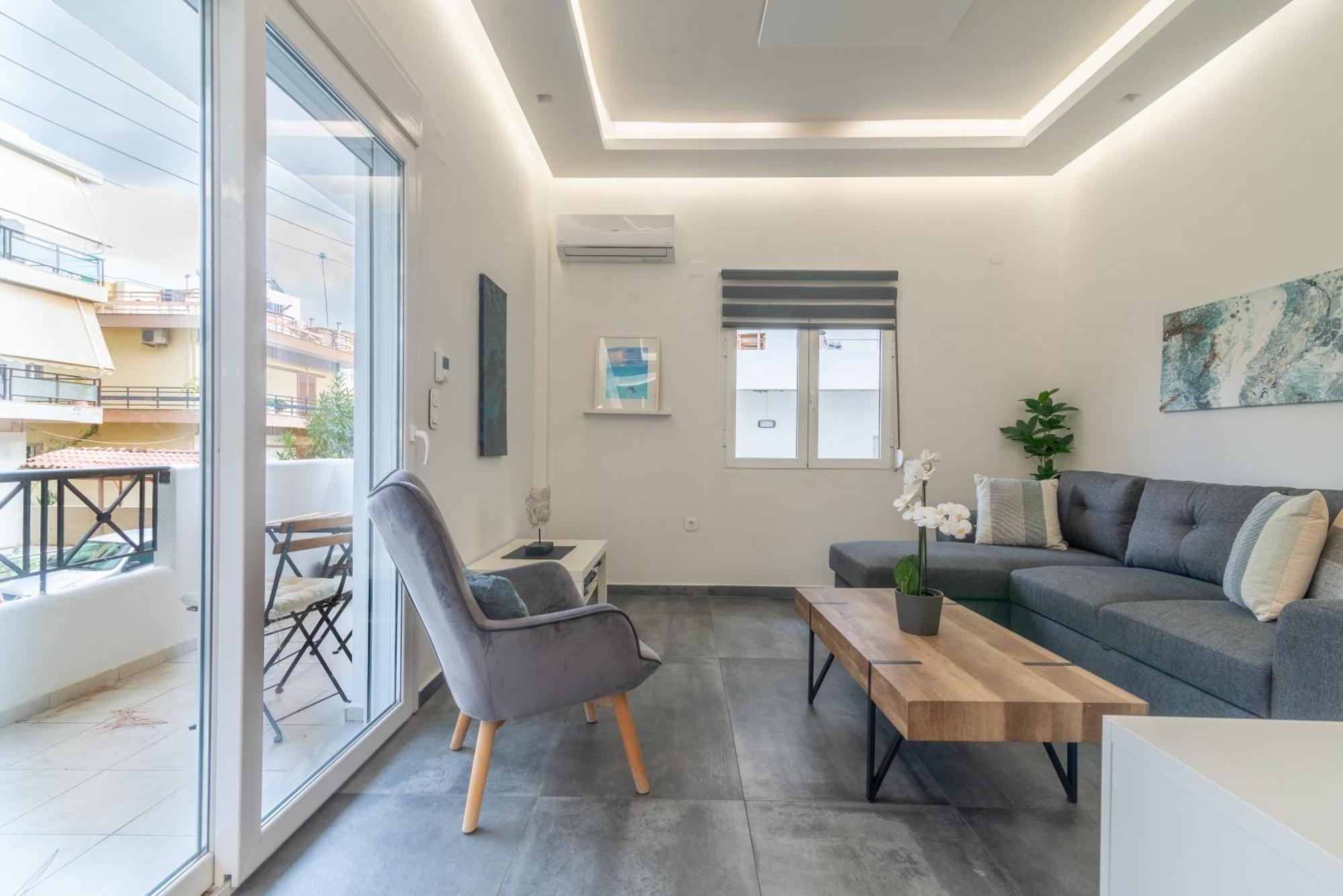 Misty Grey Apartment Near City Centre 伊拉克利翁 外观 照片
