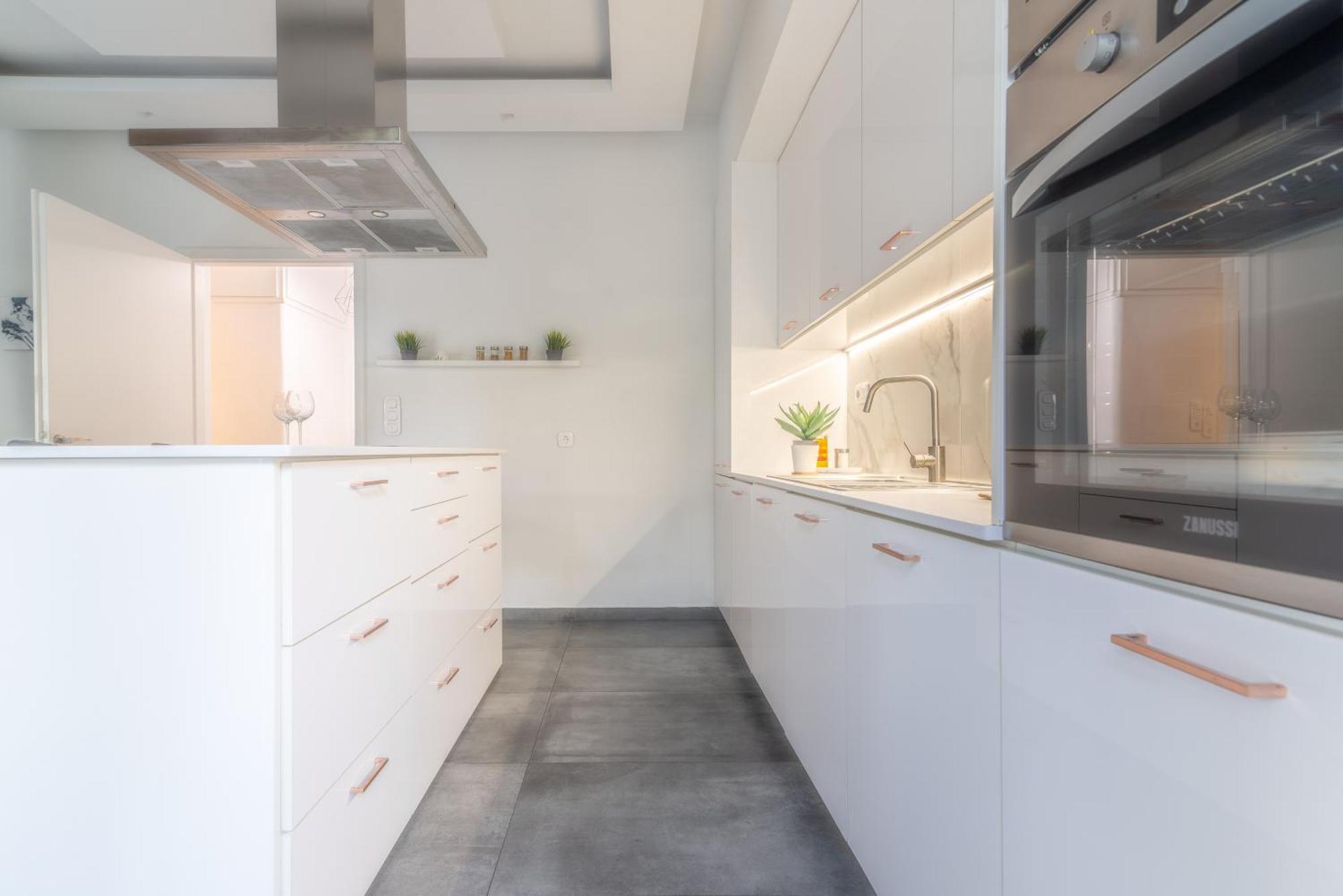 Misty Grey Apartment Near City Centre 伊拉克利翁 外观 照片